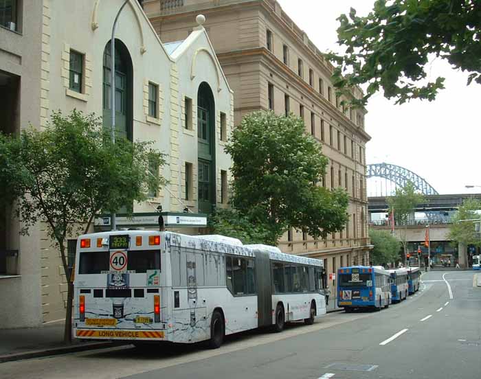 Sydney Buses Volvo B12BLEA Custom CB60 articulated bus 1739